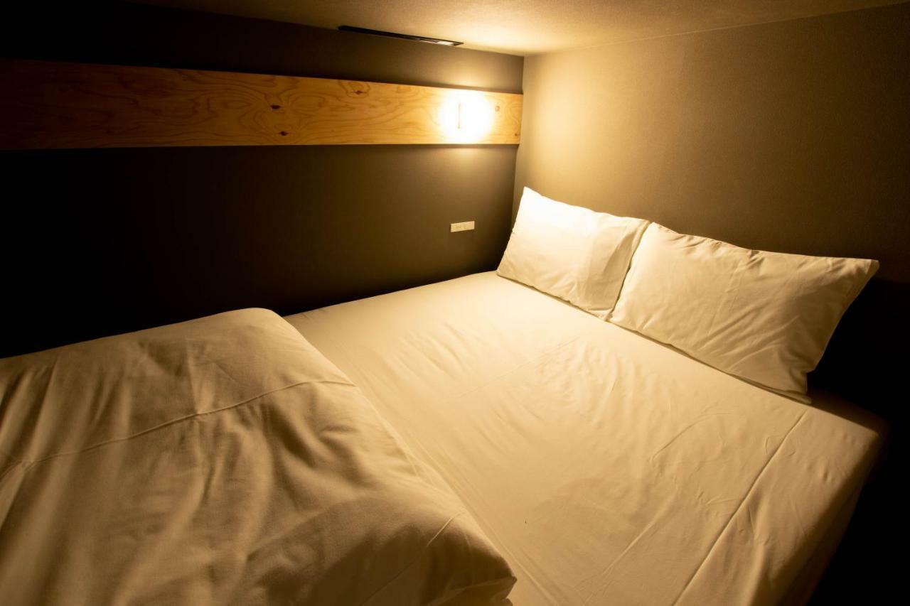 Sekai Hotel Nishikujyo Osaka Bagian luar foto